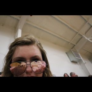 Meet your Posher, Evans